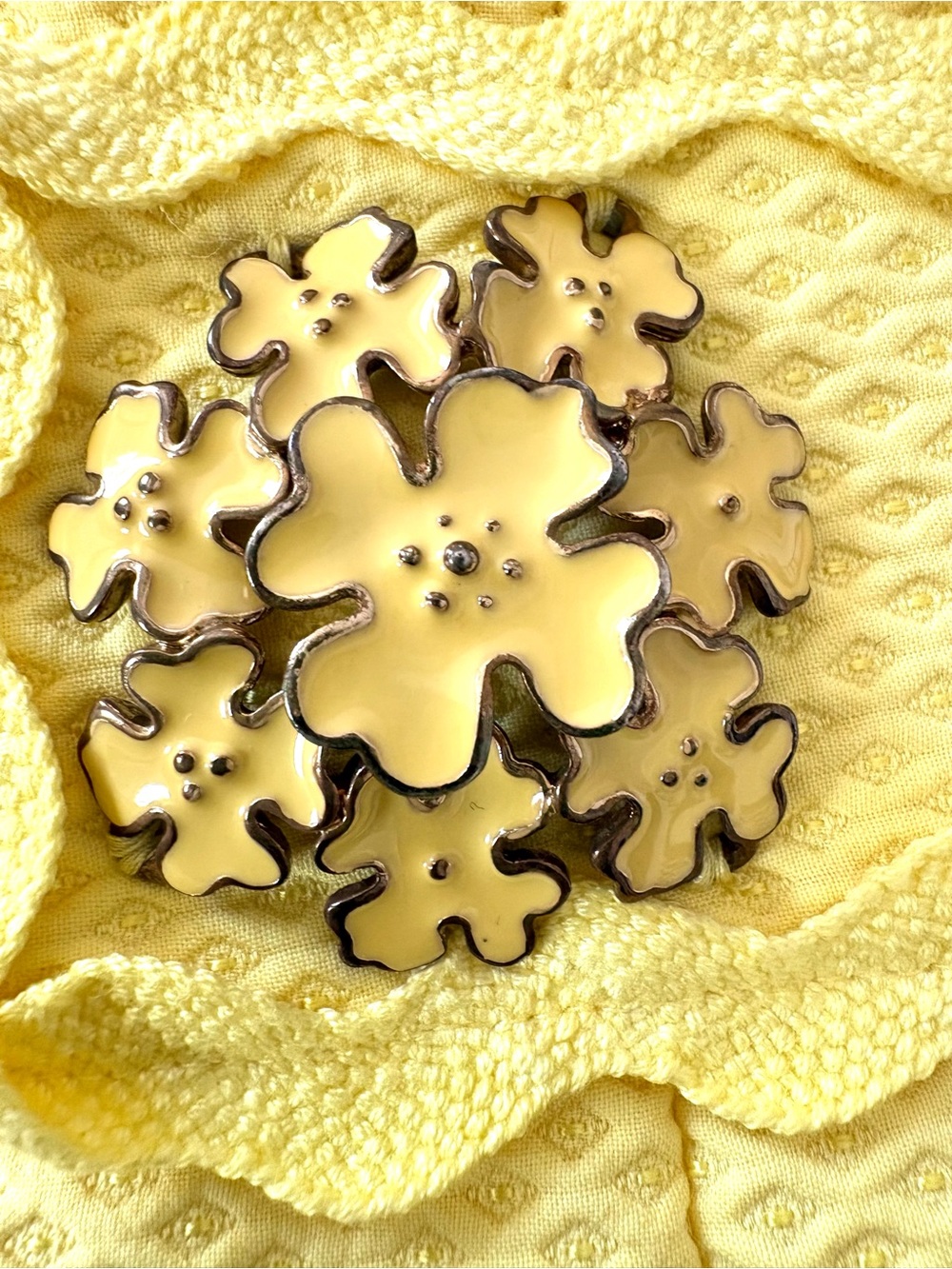 Per Se Yellow Floral Daisy Appliqué with metal flower details Vintage Dress - Picture 6 of 10